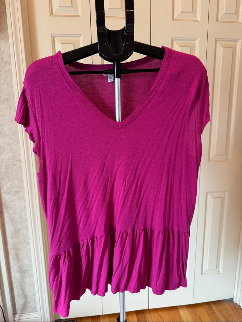 Time and Tru Fuschia V-Neck Peplum Tunic